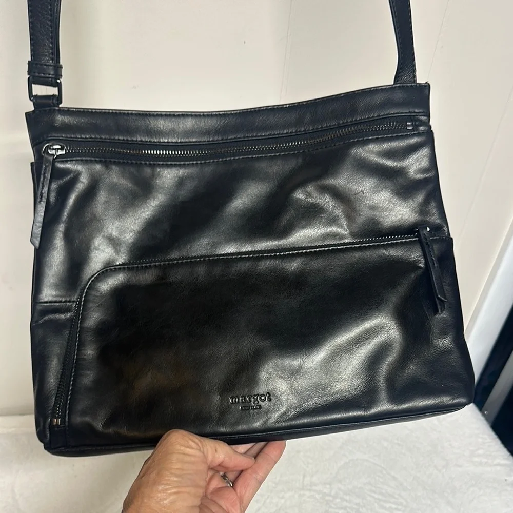 Margot Black Messenger Bag Sleek Design